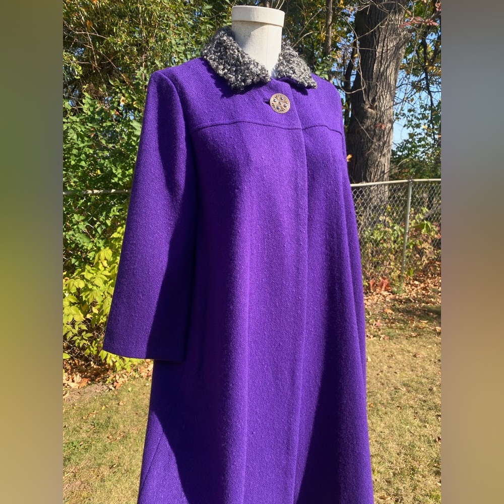 Elegant Vintage Handmade Purple Women's Coat with Faux Fur Collar